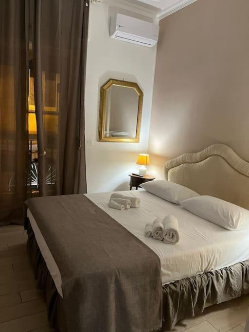 Casa Vacanza Al Centro Di Napoli A' Fenestrella Ngoại thất bức ảnh